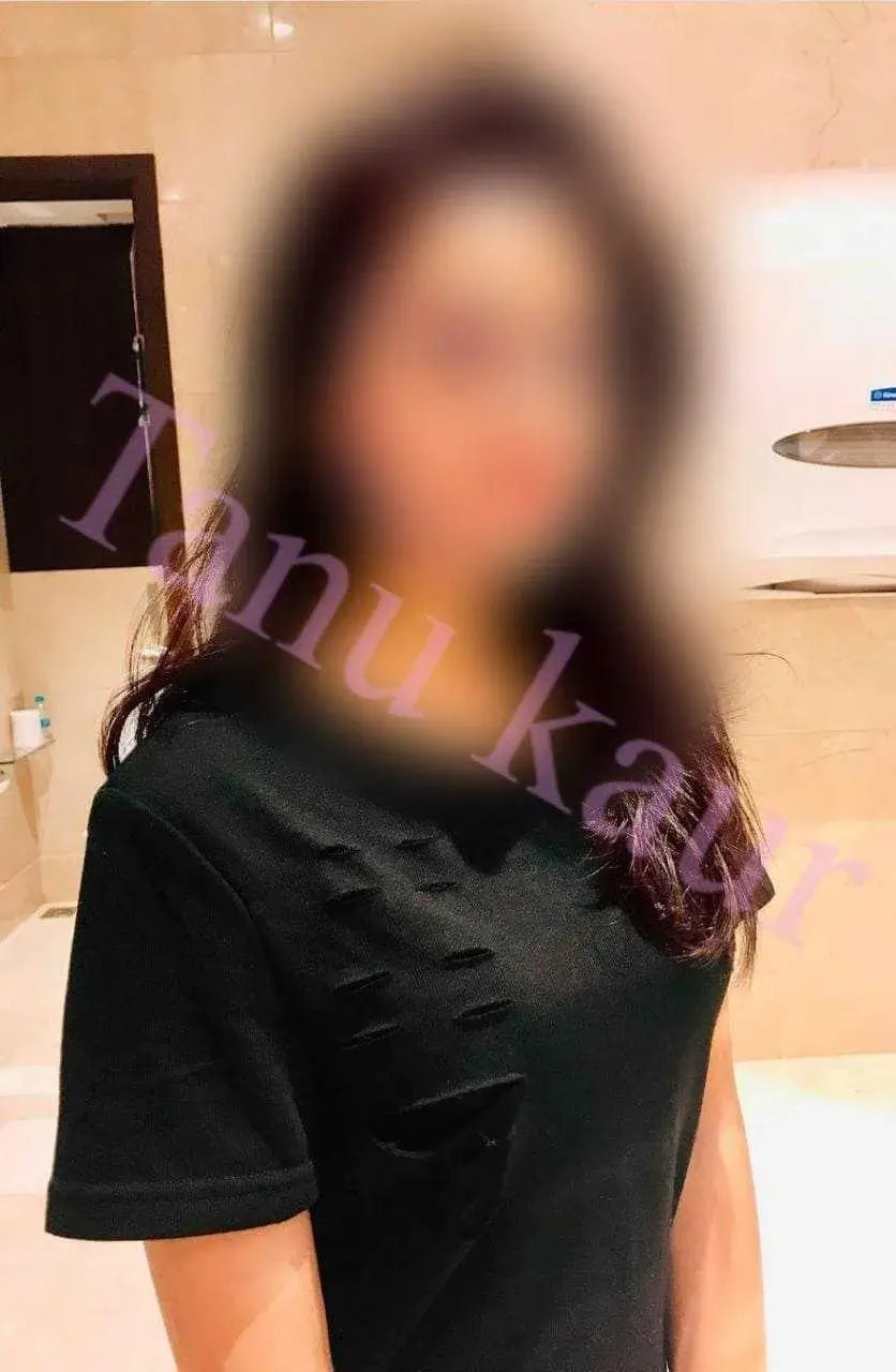 call girls Versova