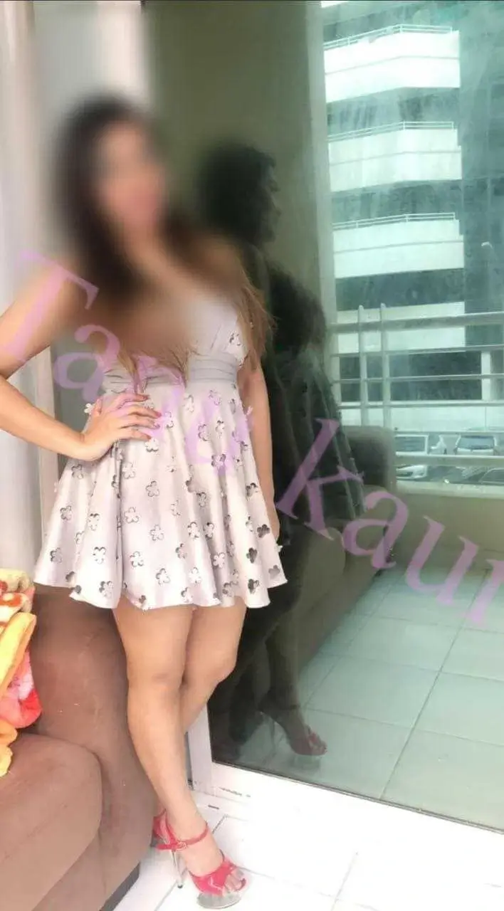 call girls in Versova